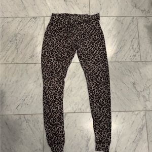 American Eagle leopard jogger size extra small